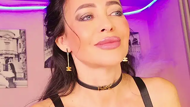 NaomiBlack35 online show from 2, 10, 2025