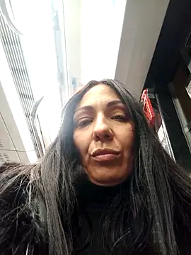 LeticiaWoods online show from 15, 2, 2025