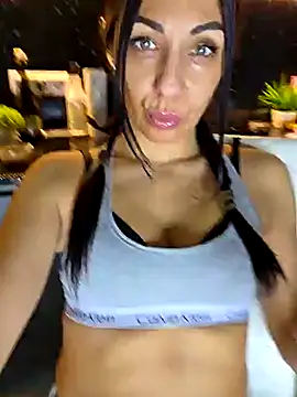 LeticiaWoods online show from 5, 1, 2026