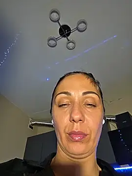 LeticiaWoods online show from 18, 6, 2026