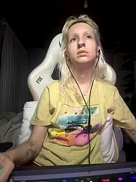 bunnydark00 online show from 18, 11, 2025