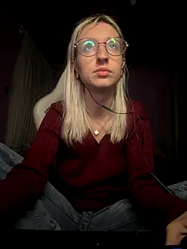 bunnydark00 online show from 2, 10, 2025