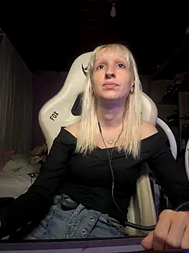 bunnydark00 online show from 7, 11, 2025