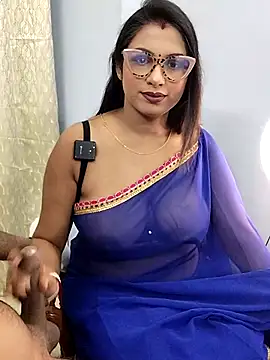 Snapshot of Queen_Dolly chatting on 8, 2, 2026 Queen Dolly online show from 8, 2, 2026