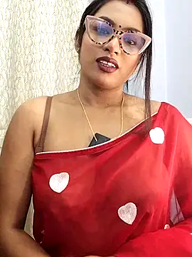 Snapshot of Queen_Dolly chatting on 5, 2, 2026 Queen Dolly online show from 5, 2, 2026