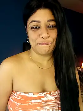 Lashmy111 online show from 4, 3, 2025