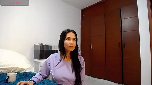 kimberlyshantal online show from 6, 11, 2025