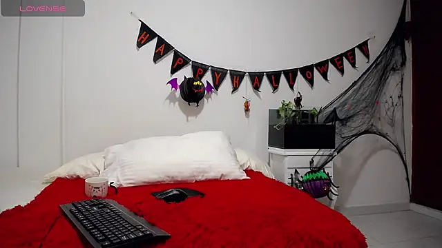 kimberlyshantal online show from 18, 10, 2025