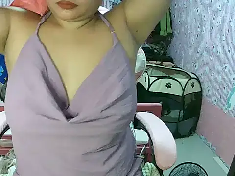 Snapshot of shaira4u chatting on 19, 7, 2026 shaira4u online show from 19, 7, 2026