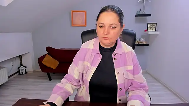 LollaGirl online show from 31, 3, 2026