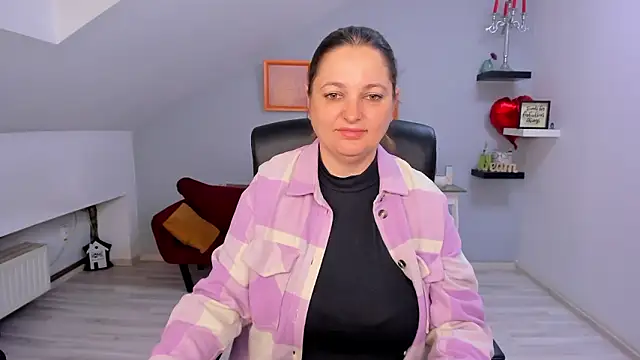 LollaGirl online show from 23, 3, 2026