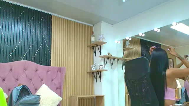 Snapshot of BARBIE_BROWNN chatting on 10, 11, 2025 BARBIE BROWNN online show from 10, 11, 2025