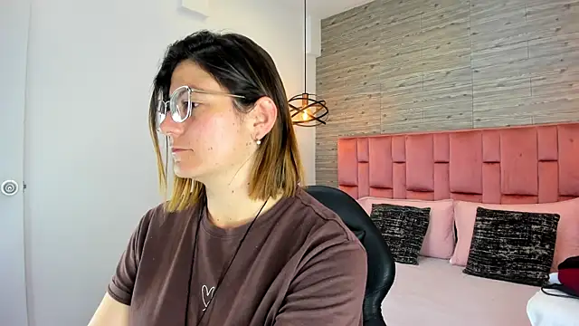 SarahDeyvis online show from 29, 9, 2025