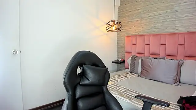 SarahDeyvis online show from 22, 10, 2025