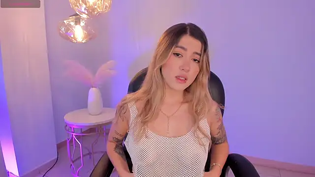 EveBensonX online show from 12, 9, 2025