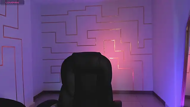 EveBensonX online show from 7, 11, 2025