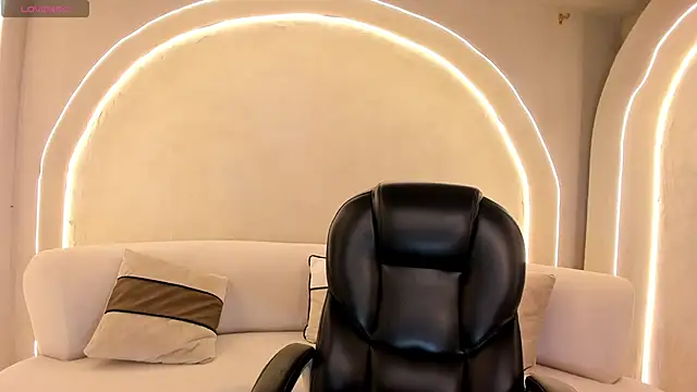 EveBensonX online show from 9, 2, 2026