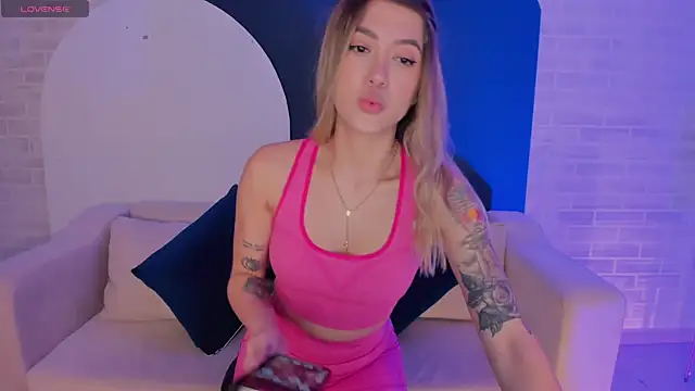 EveBensonX online show from 21, 3, 2025