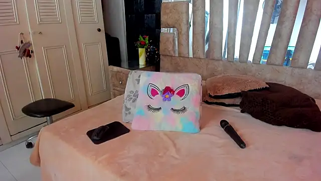 cute sassy online show from 13, 11, 2025