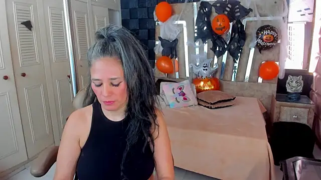 cute sassy online show from 29, 10, 2025