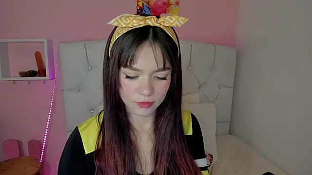 18candys online show from 30, 1, 2025