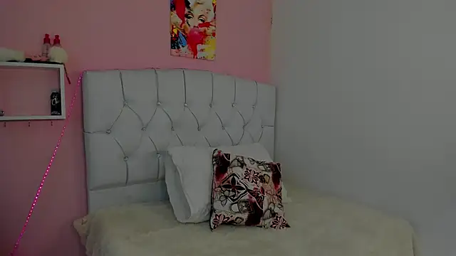 18candys online show from 4, 10, 2025