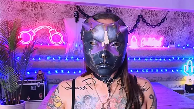 Cool Freak  online show from 25, 10, 2025