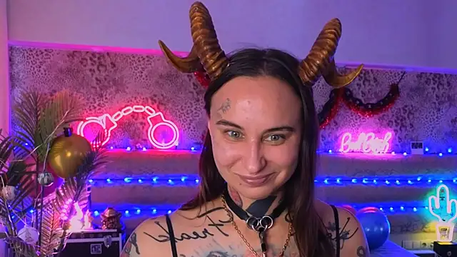 Cool Freak  online show from 29, 11, 2025