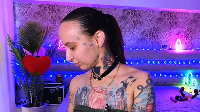 Cool Freak  online show from 10, 3, 2025