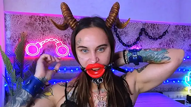 Cool Freak  online show from 2, 10, 2025