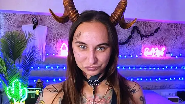 Cool Freak  online show from 20, 9, 2025