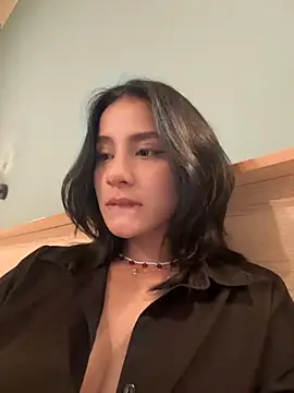 Ale Lewis online show from 10, 11, 2025