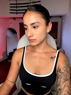 Ale Lewis online show from 7, 10, 2025