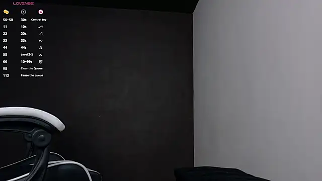Snapshot of NanaRott chatting on 5, 7, 2026 NanaRott online show from 5, 7, 2026