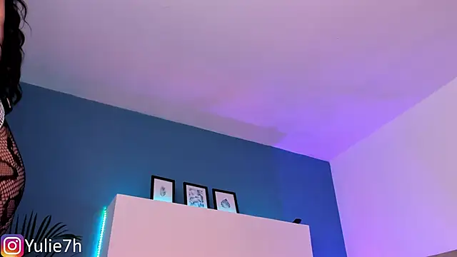  Jessy Moon  online show from 12, 9, 2025