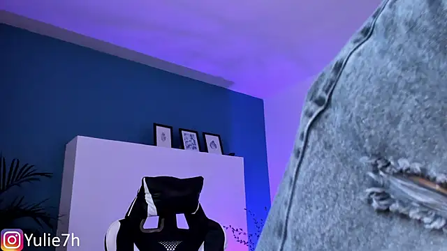  Jessy Moon  online show from 30, 9, 2025