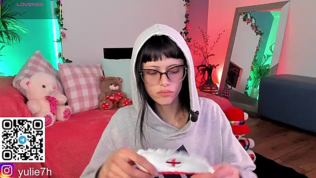  Jessy Moon  online show from 15, 2, 2026