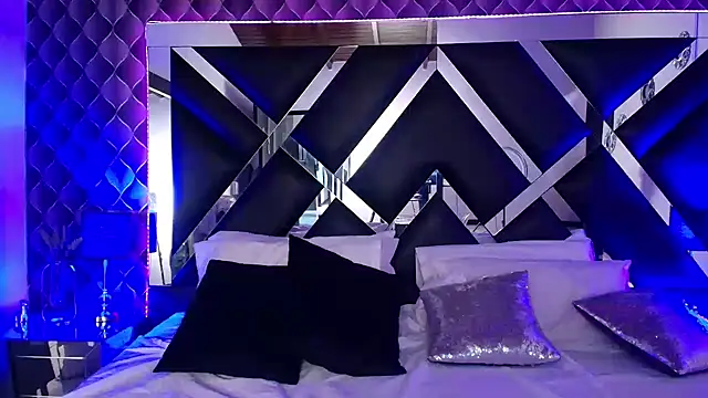 victoriaa lee  online show from 10, 9, 2025