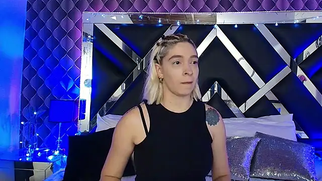 victoriaa lee  online show from 9, 3, 2026