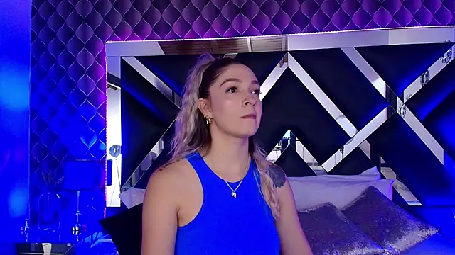 victoriaa lee  online show from 12, 9, 2025