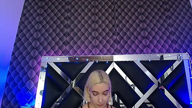 Snapshot of victoriaa_lee_ chatting on 11, 7, 2026 victoriaa lee online show from 11, 7, 2026