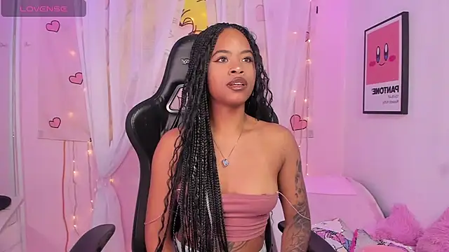 Mia damm online show from 28, 11, 2025