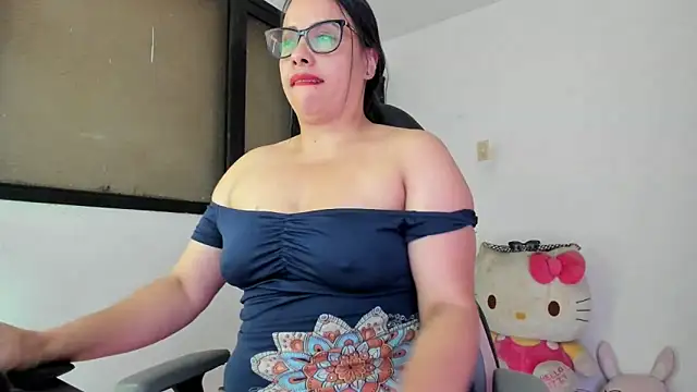 smile sweetpao online show from 5, 3, 2025