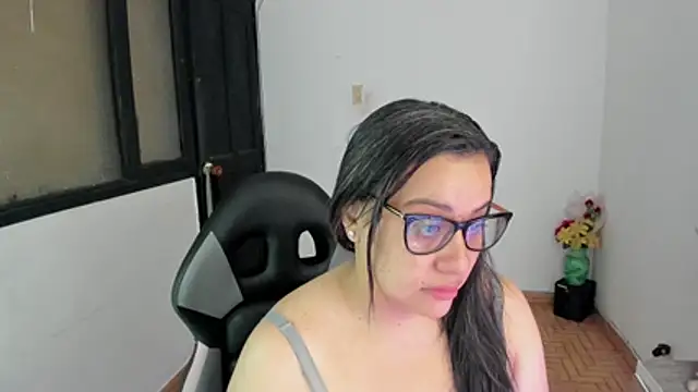 smile sweetpao online show from 15, 12, 2025