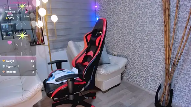 RenataReyes online show from 8, 1, 2025