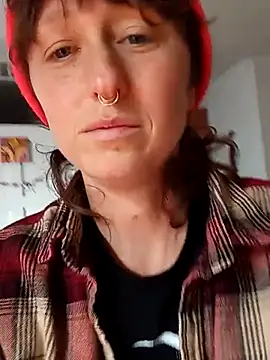 mossy kiss online show from 13, 2, 2025