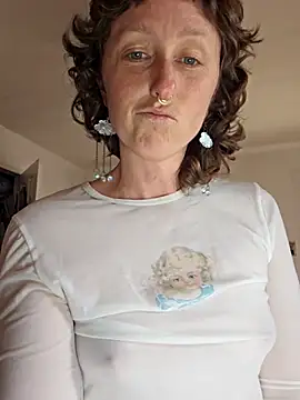 mossy kiss online show from 8, 1, 2026