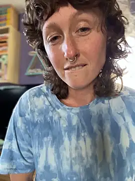 mossy kiss online show from 9, 3, 2026