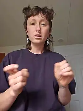 mossy kiss online show from 28, 1, 2025