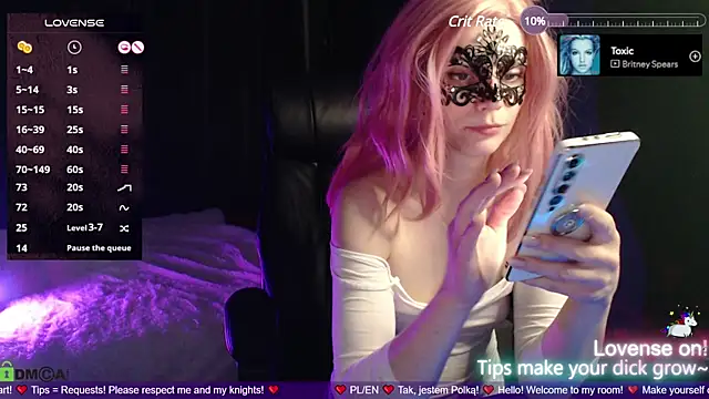 strawberry muffin online show from 10, 3, 2025